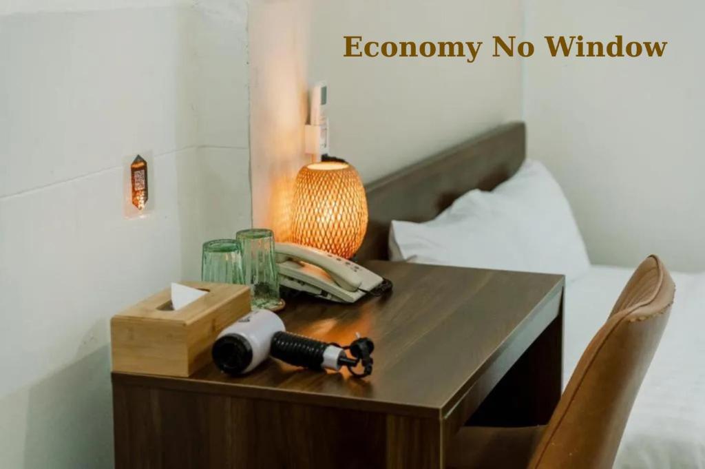 Phòng Giường Đôi Hạng Tiết Kiệm