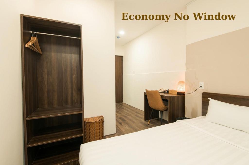 Phòng Giường Đôi Hạng Tiết Kiệm
