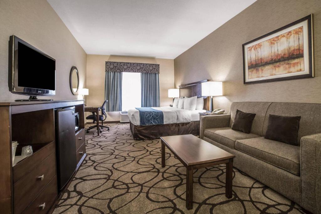 Comfort Suites Salt Lake City Airport photo