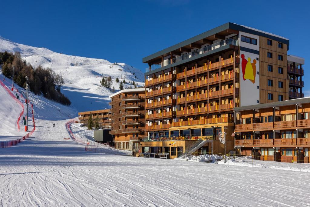PopAlp la Plagne - Hôtel et Restaurant