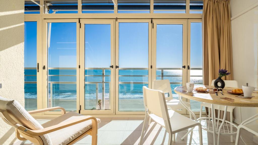 GOYA sea front apartment