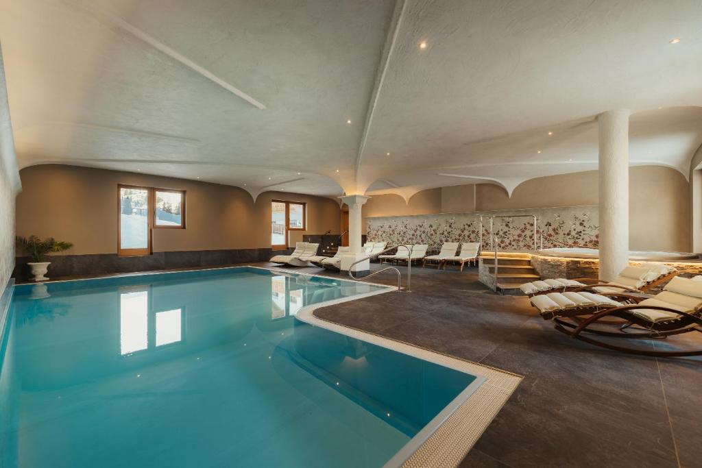 Laguscei Dolomites Mountain Hotel