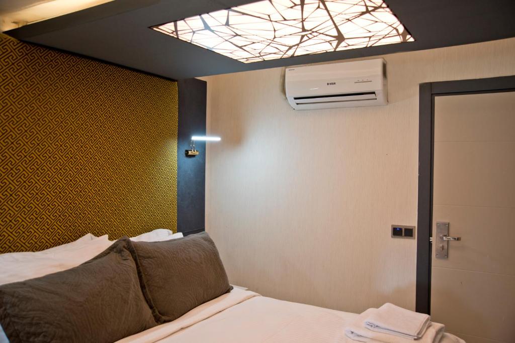لابی و فضای عمومی Yakut Hotel - تصویر ۵
