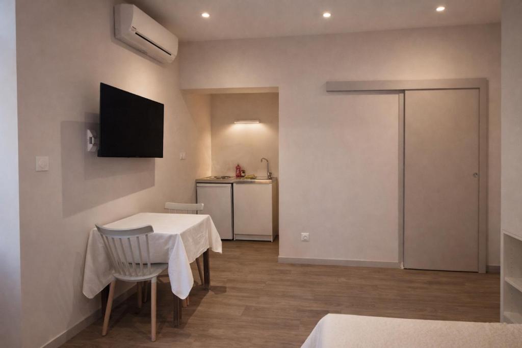 Hôtel des Thermes - Studio