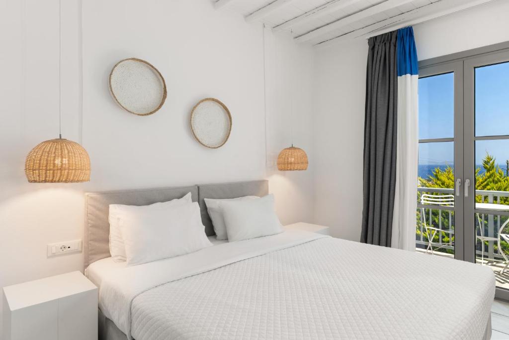 Mr and Mrs White Tinos - 6