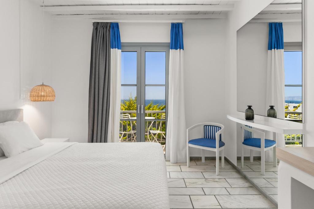 Mr and Mrs White Tinos - 5