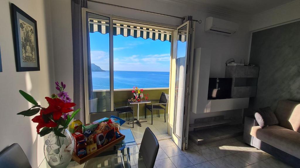 CH Exclusive Apartments - 11