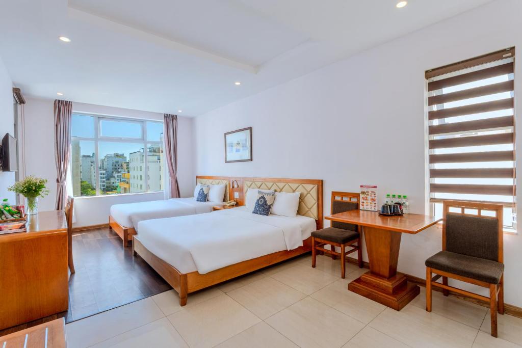 Richico Apartments And Hotel - 