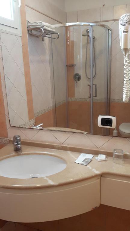 Koupelna v ubytování Hotel Grifone