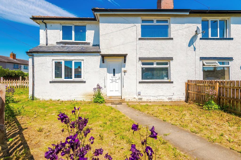 Spacious 4-Bedroom House in Skipton Sleeps 10 with Additional Lounge Sleeping - Error