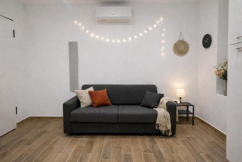 Comfortable studio in the old town of Menton