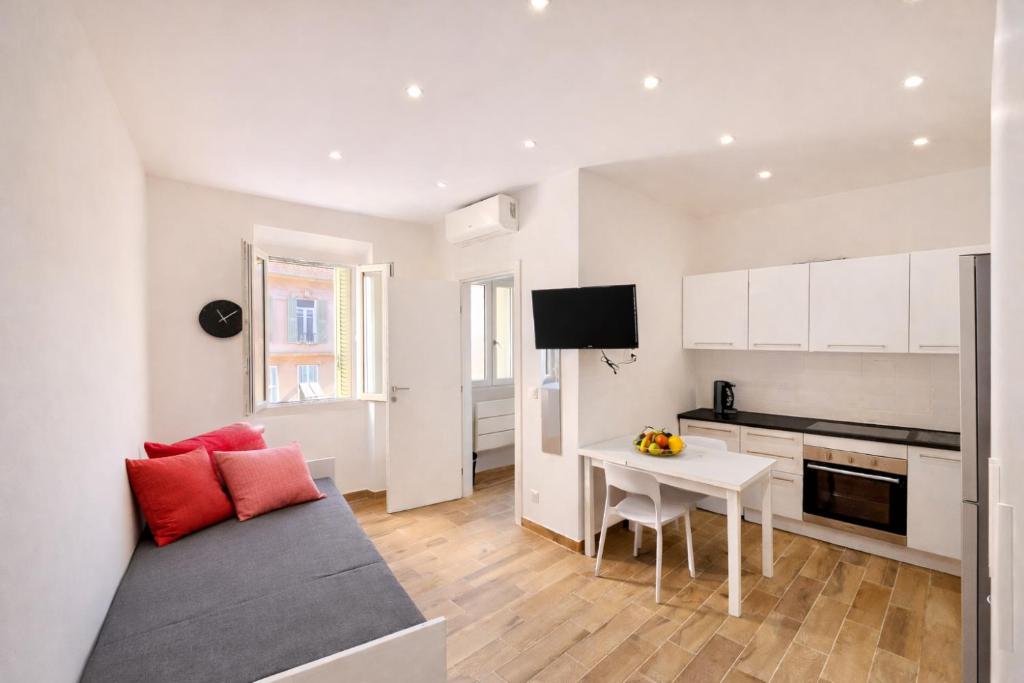 Studio in the old town of Menton