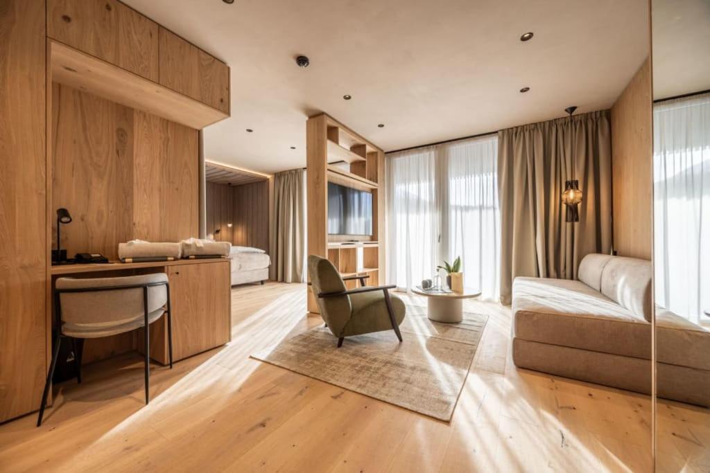 Alma Alpina Lodge, Adults Only