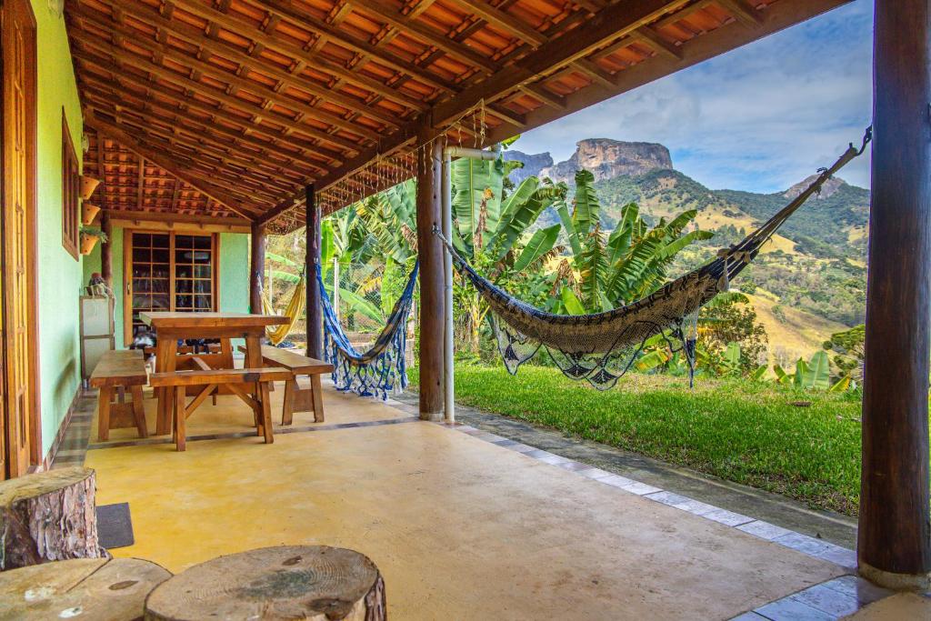 Casa espaçosa com vista para Pedra do Baú