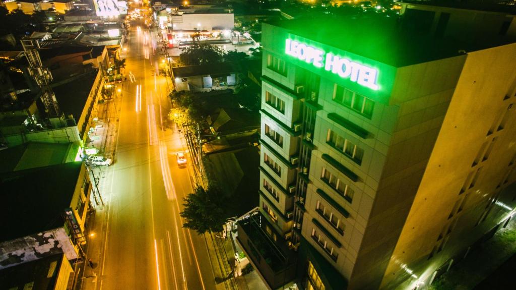 cebu Packages  PROMO C:AIRFARE,ROOM, TRANSFER, INSURANCE, FREE CITY TOUR + FREEBIES**  LEOPE HOTEL 