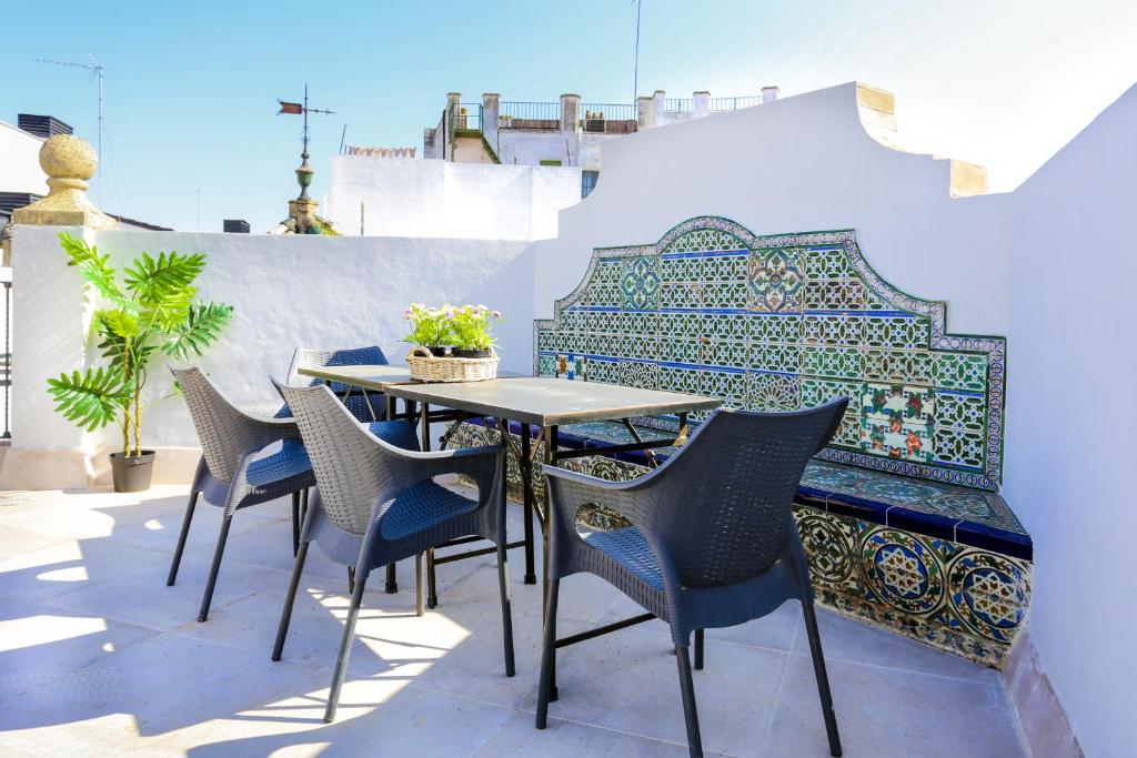 Mateos Gago 13 by Home at Homes