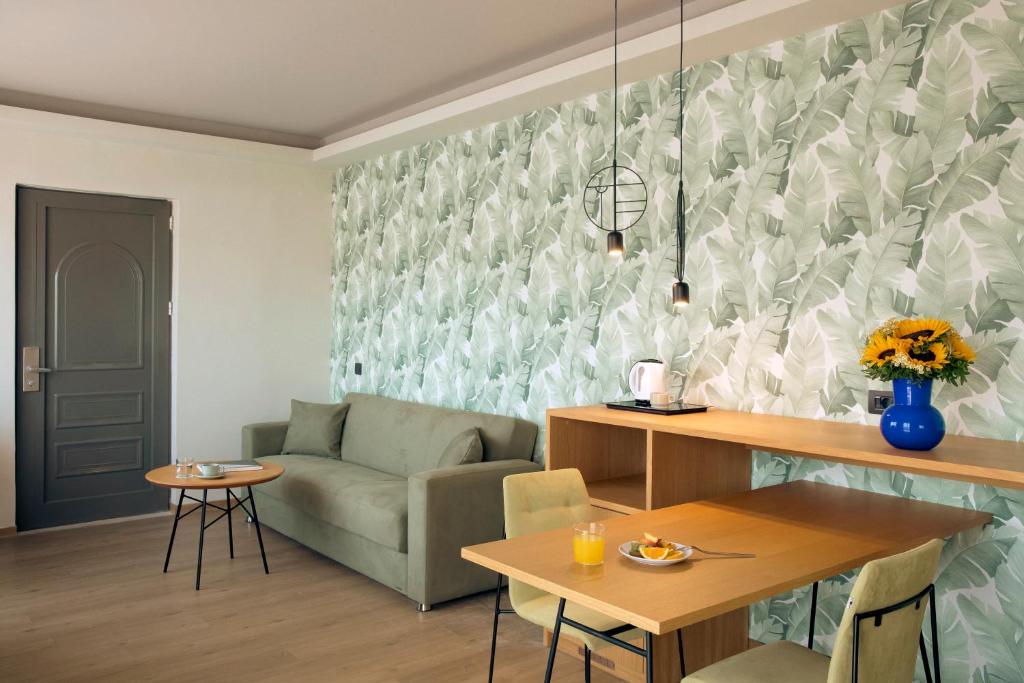 Zeus Dolce by Wyndham Athens photo
