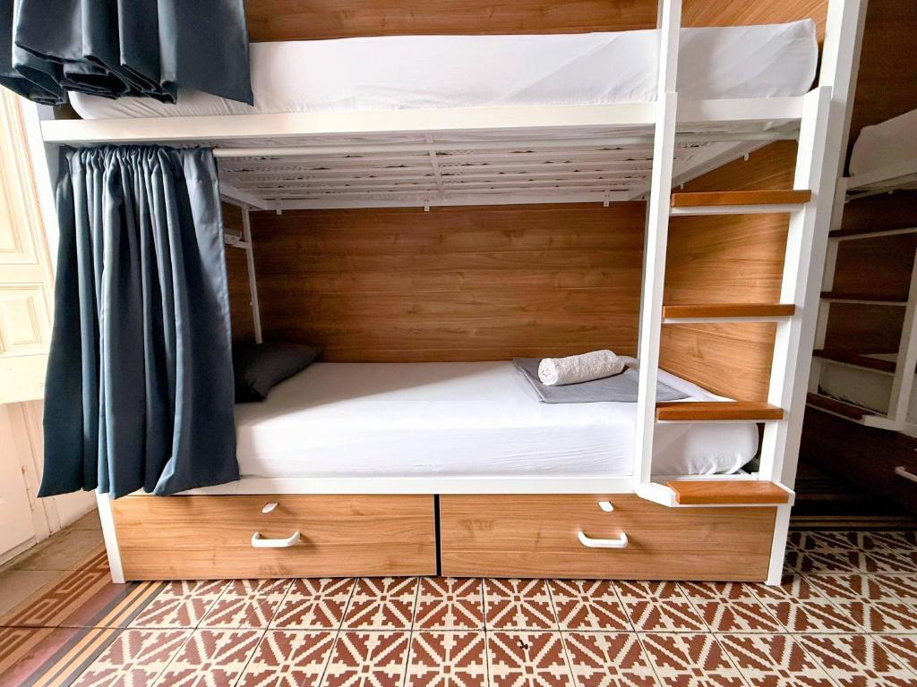 Fabrizzio's Petit - 7