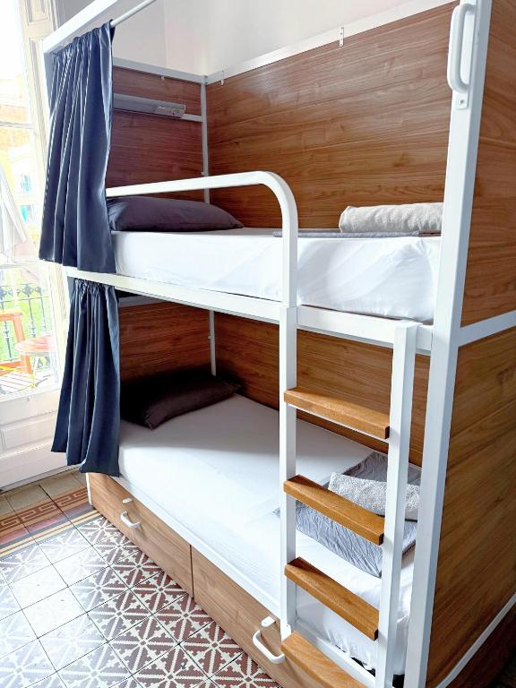 Fabrizzio's Petit - 9