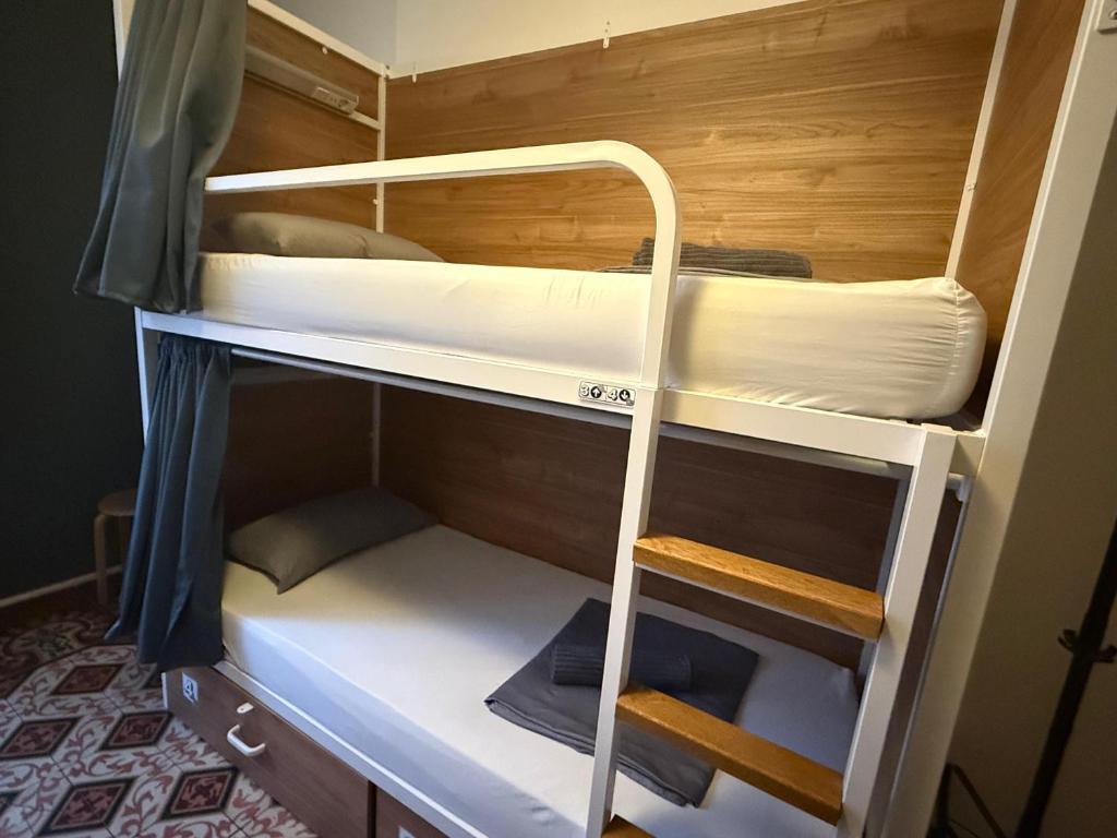 Fabrizzio's Petit - 13