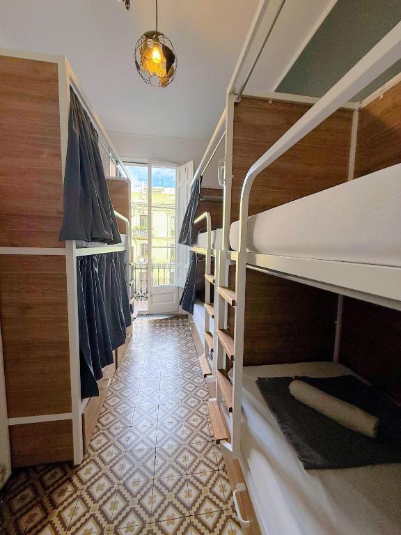 Fabrizzio's Petit - 18