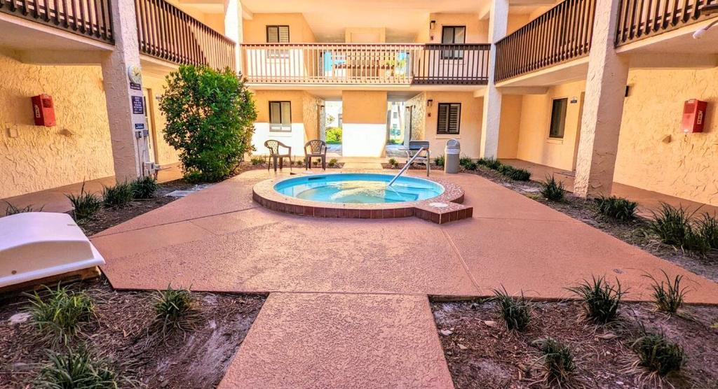 Curated visual reference: Oceanfront Rentals In St Augustine With Hot Tub Reference: Updated Oceanfront Oceanviews 5 Hot Tubs 2 Resort Pools Trolley