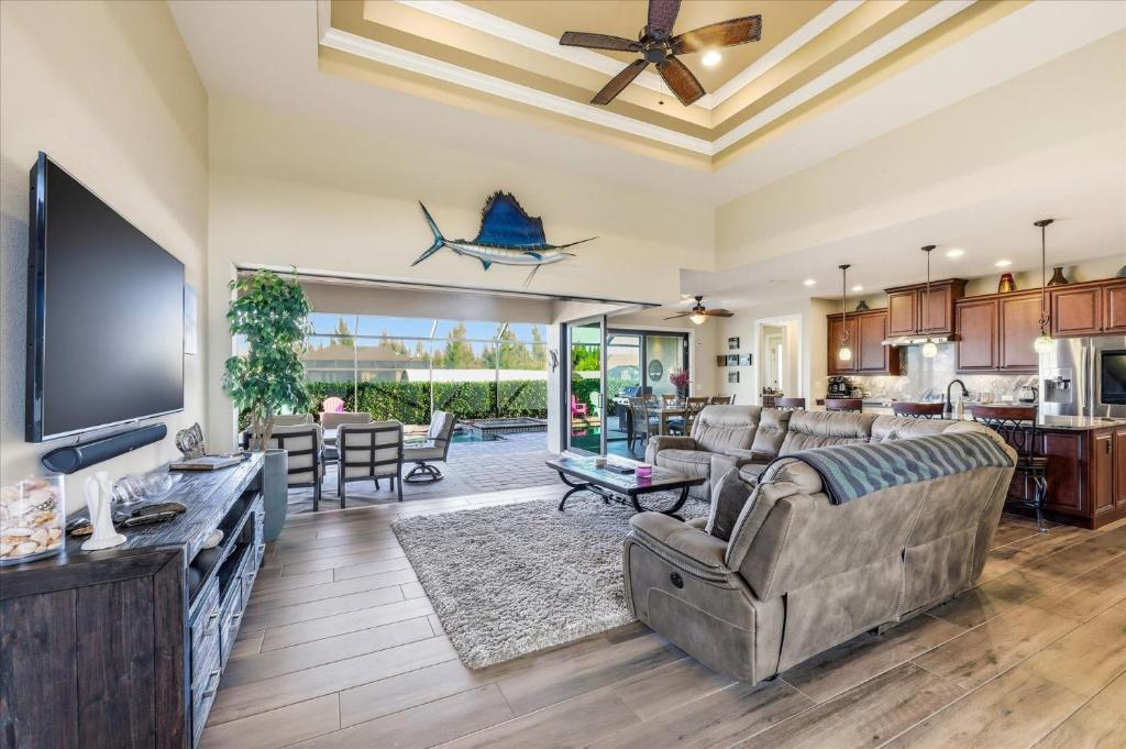 15626 Aqua, Port Charlotte (updated prices)