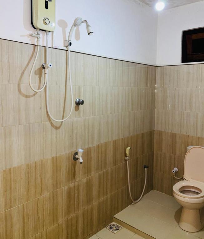 Radha Tourist Home - 6