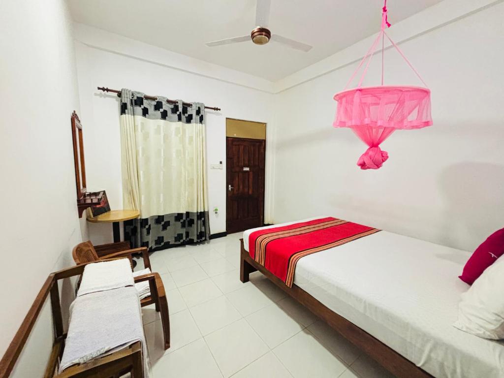 Radha Tourist Home - 18