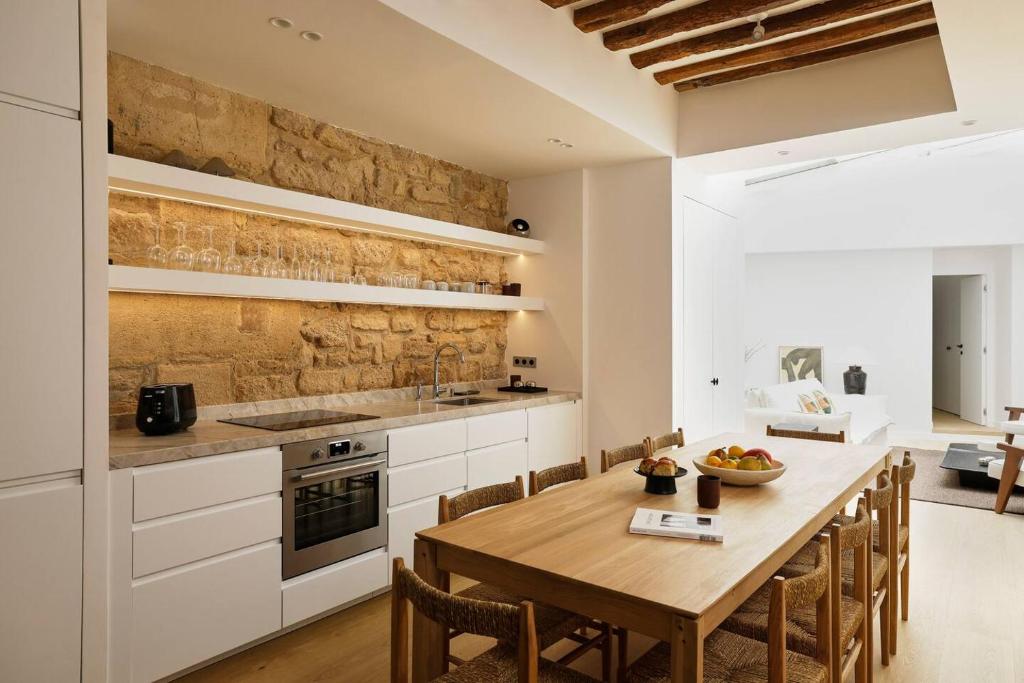 Marais historique l Loft de 4 CH et 4 SdB avec climatisation