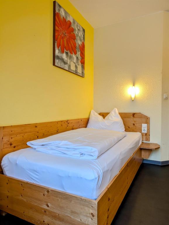 Hotel Demling - Standard Room With Two Single Beds