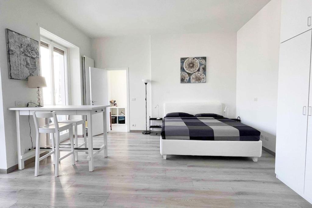 Mascagni studio flat