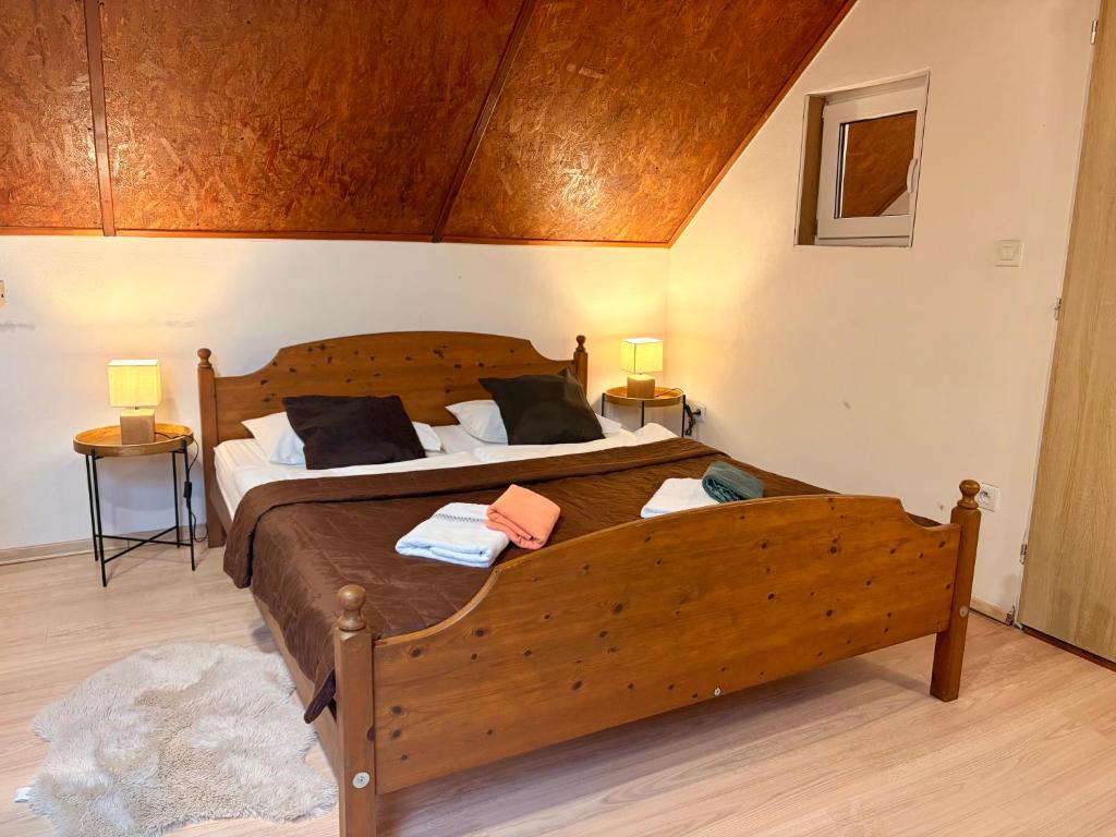 Apartments Prestige VILLA IVICA with daily reception, pool & spa, restaurant - 