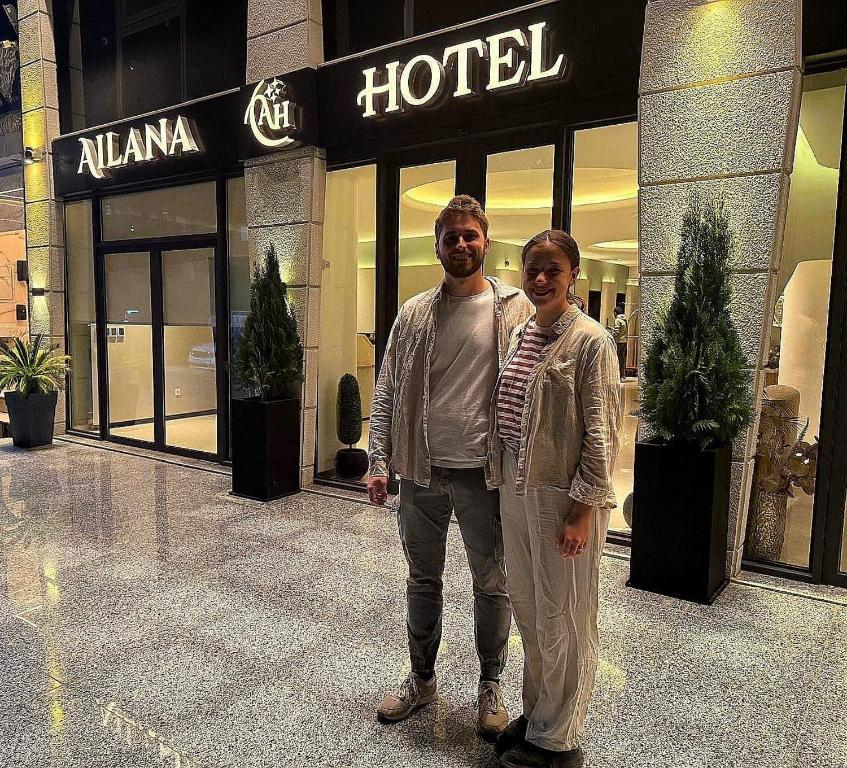 Clients de Ailana Hotel