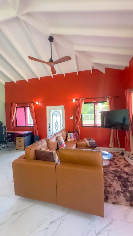 En Bar Terre Villa - 3 Bedroom Stay in Canaries
