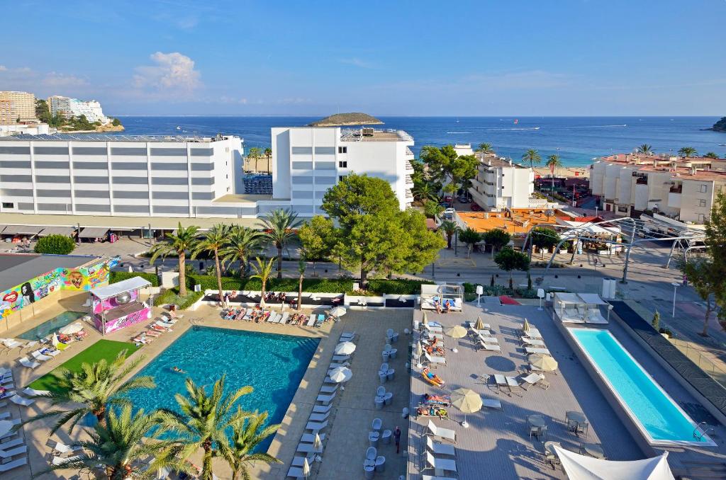 Bazén v ubytování Sol House The Studio - Calviá Beach - Adults Only nebo v jeho okolí