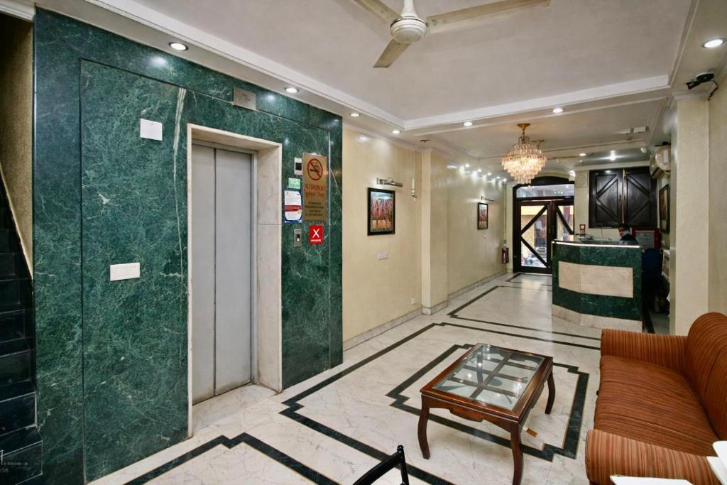 لابی و فضای عمومی Hotel Indraprastha, Karol Bagh, New Delhi - تصویر ۵