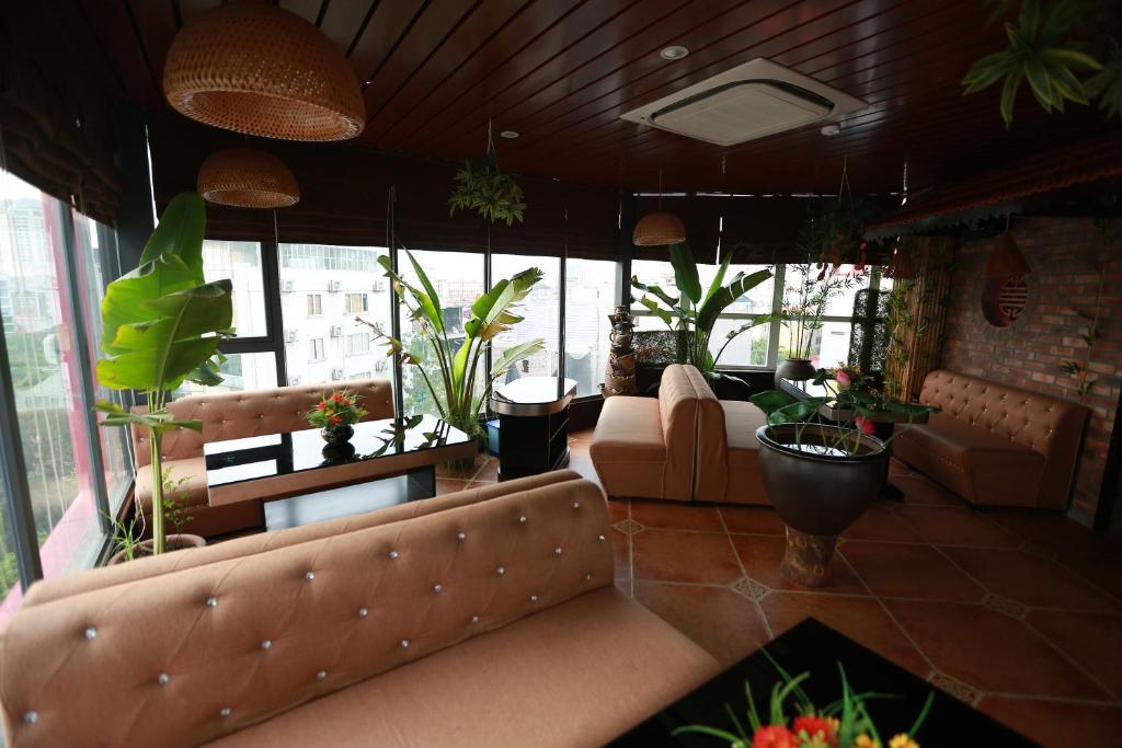 Posezení v ubytování Kawasaki Hotel Cầu Giấy