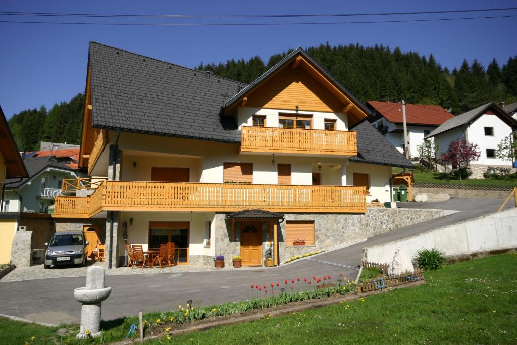 Budova, kde se apartmán nachází