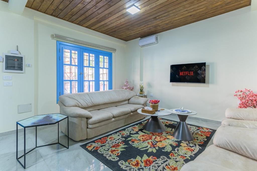 Casa Serena - 2 BR, Batroun