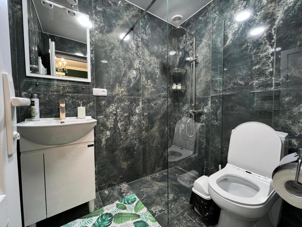 لابی و فضای عمومی Hotel in Yerevan - تصویر ۵