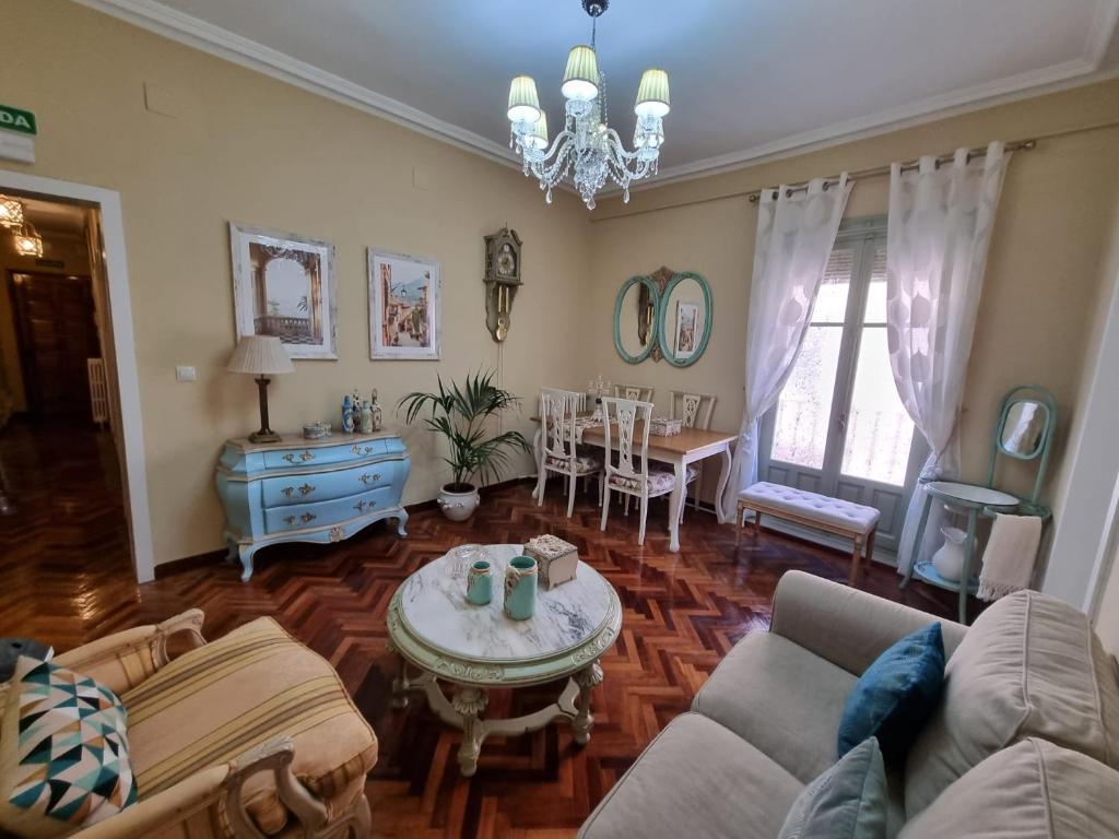 Casa de Lorca - Three-Bedroom Apartment