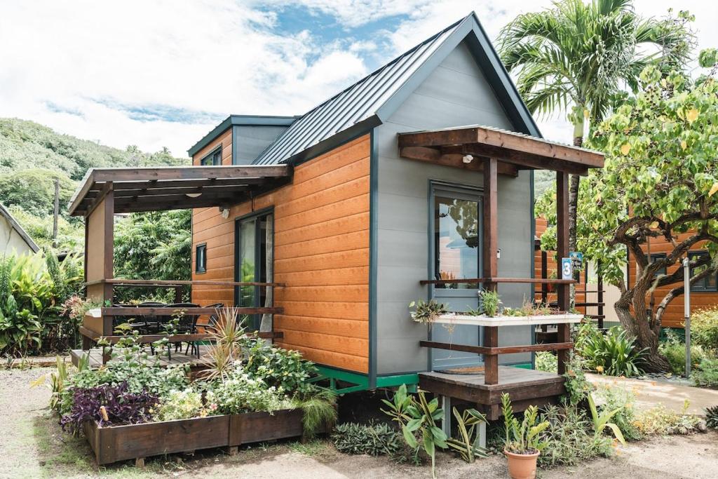 Jardí fora de Matira Tiny house 3