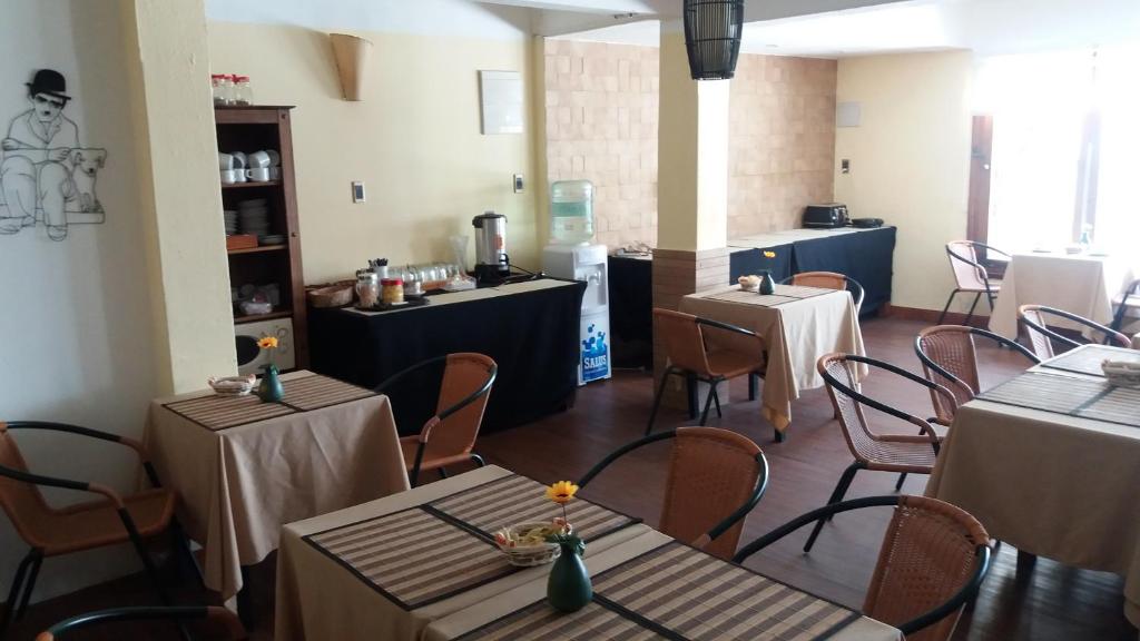 Restaurace v ubytování Hostería Miramar