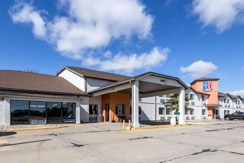 Motel 6-Waterloo, IA in Waterloo