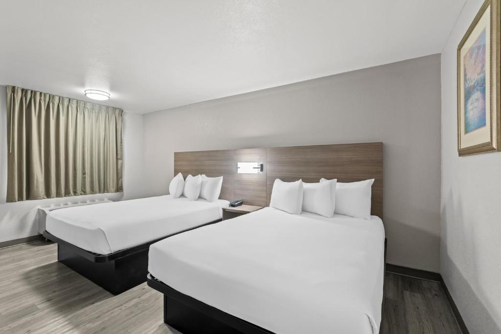 Americas Best Value Inn Austin photo