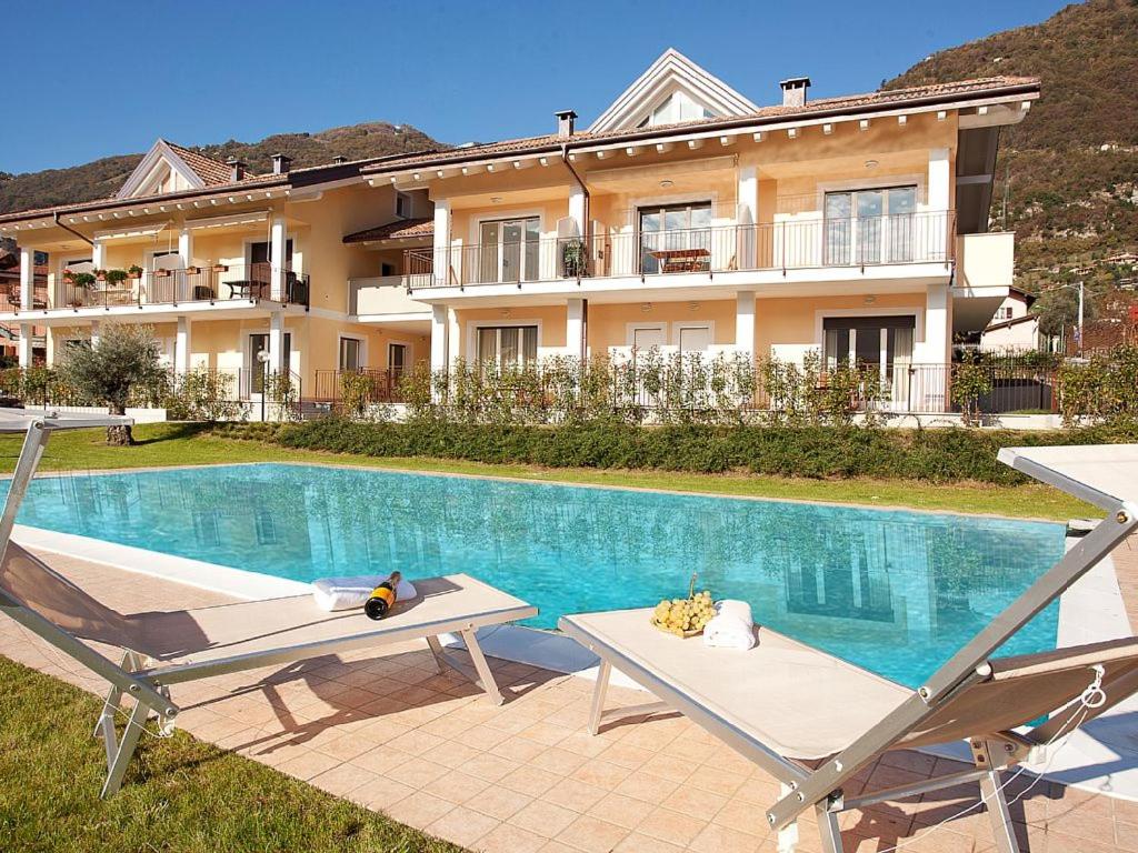 Bazén v ubytovaní 4 Village centre Lenno homes with pool-by Italian Apartments TERRAZE, SPESE, SOPRA SPESE, SPESE II alebo v jeho blízkosti
