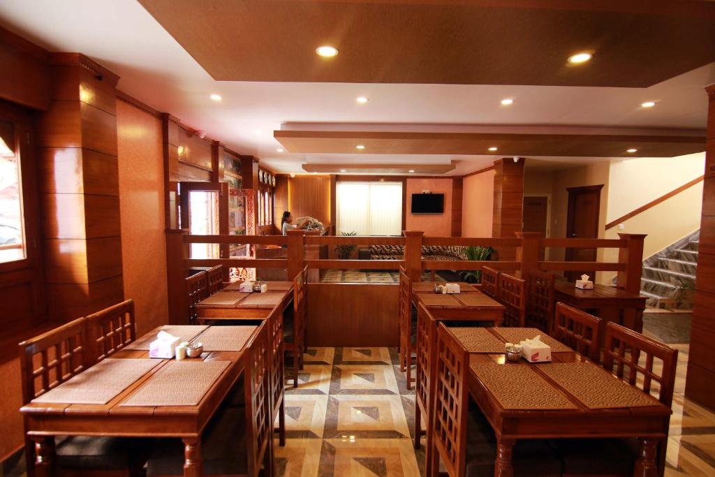 Ruang duduk di My Hotel Pvt Ltd