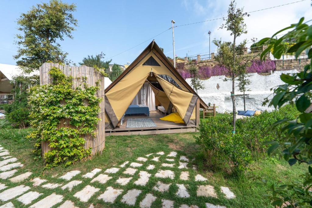 zelt für zwei personen Buy tent for 2 people – Lightweight tunnel tent main image 1