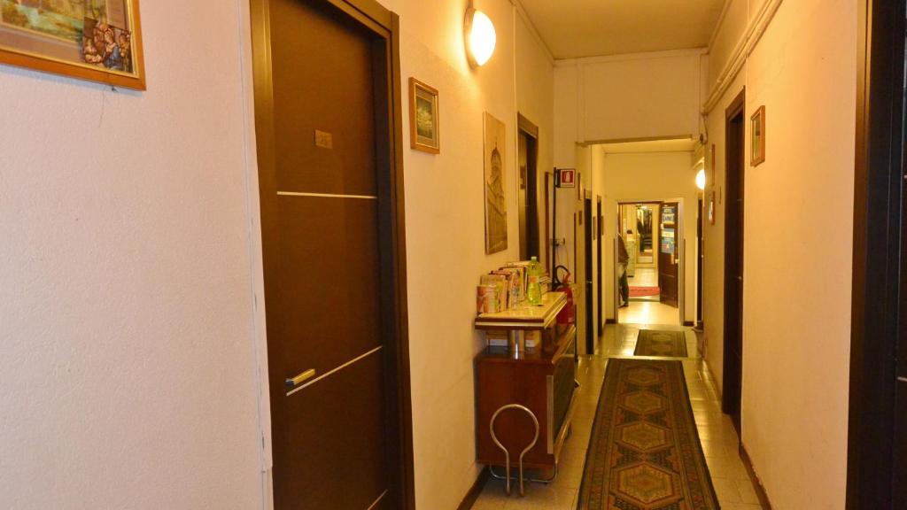 Fotografie z fotogalerie ubytování Hotel Arno v Miláně